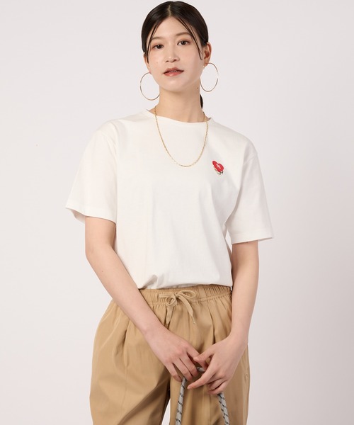 Arnold Palmer(アーノルドパーマー)の「ハートモチーフ シェア Tシャツ(Tシャツ/カットソー・レディース・ブラック/ホワイト・XS/LL/L/M/S)」の5枚目の写真