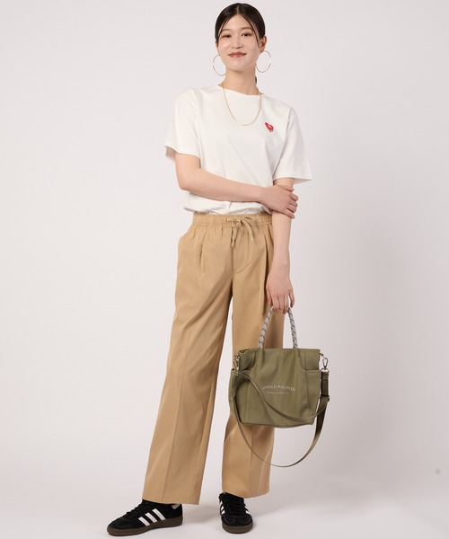 Arnold Palmer(アーノルドパーマー)の「ハートモチーフ シェア Tシャツ(Tシャツ/カットソー・レディース・ブラック/ホワイト・XS/LL/L/M/S)」の6枚目の写真