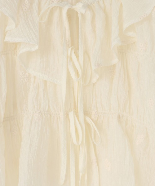 LOWRYS FARM（ローリーズファーム）の「ヨウリュウシシュウブラウス 663971（シャツ/ブラウス・レディース・アイボリー/ブラック・FREE）」の3枚目の写真