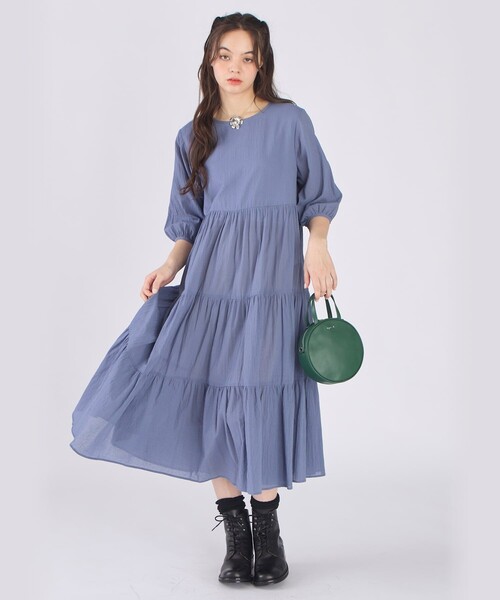 To b. by agnes b.（トゥービーバイアニエスベー）の「コットン シフォン ティアード ワンピース（ワンピース・レディース・ブルー・40/38/36）」の4枚目の写真