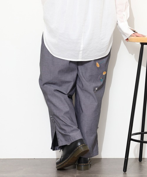 Emago（イマゴ）の「EMAGO たんぽぽ刺繍ﾃｰﾊﾟｰﾄﾞﾊﾟﾝﾂ（その他パンツ・レディース・アイボリー/ブラック/ネイビー・FREE）」の16枚目の写真