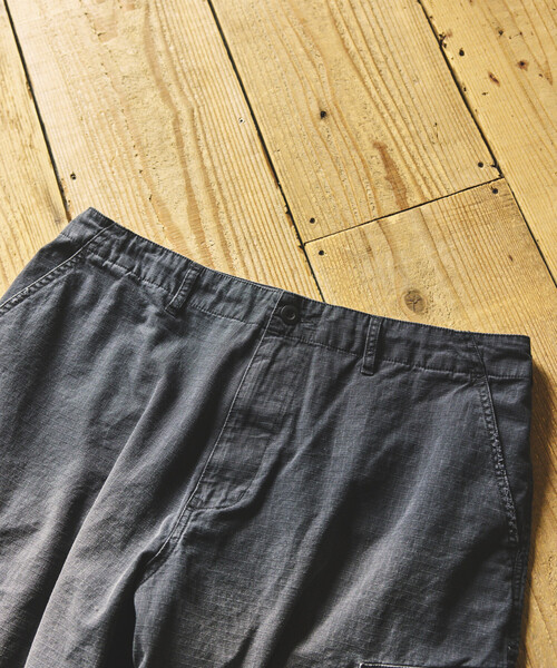 HINSON（ヒンソン）の「HINSON/ヒンソン 6Pkt Pants/6ポケット フェード加工 カーゴパンツ（カーゴパンツ・メンズ・オリーブ/ブラック・SMALL/MEDIUM/LARGE）」の4枚目の写真