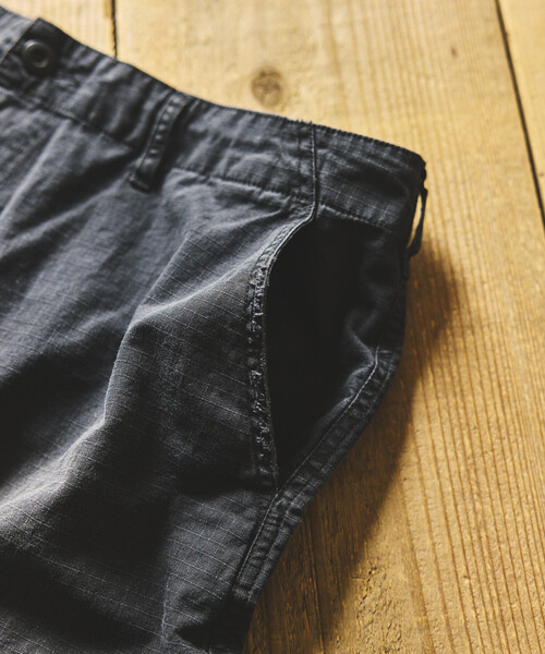 HINSON（ヒンソン）の「HINSON/ヒンソン 6Pkt Pants/6ポケット フェード加工 カーゴパンツ（カーゴパンツ・メンズ・オリーブ/ブラック・SMALL/MEDIUM/LARGE）」の5枚目の写真