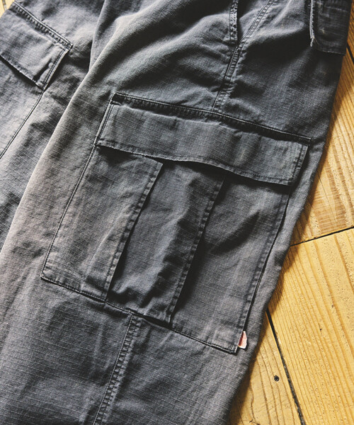 HINSON（ヒンソン）の「HINSON/ヒンソン 6Pkt Pants/6ポケット フェード加工 カーゴパンツ（カーゴパンツ・メンズ・オリーブ/ブラック・SMALL/MEDIUM/LARGE）」の11枚目の写真