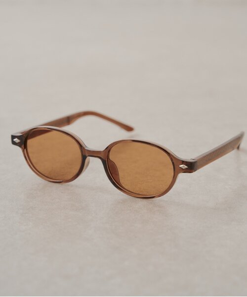 Chico(チコ)の「オーバルカラーレンズサングラス(サングラス・レディース・ブラウン/ブラック/クリア・FREE)」の3枚目の写真