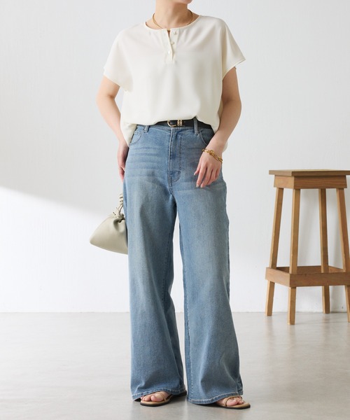 COLLAGE GALLARDAGALANTE（コラージュガリャルダガランテ）の「大人キレイ目フレンチロゴスリーブTシャツ/WEB限定（Tシャツ/カットソー・レディース・チャコールグレー/オフホワイト・FREE）」の19枚目の写真