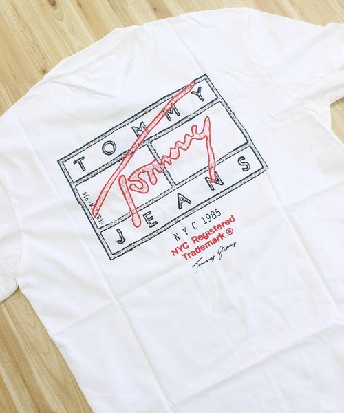 TOMMY HILFIGER(トミーヒルフィガー)の「TMJ レギュラーサインスプレー SS バックプリントTシャツ(Tシャツ/カットソー・メンズ・ブラック/ナチュラル・XL/L/M)」の17枚目の写真
