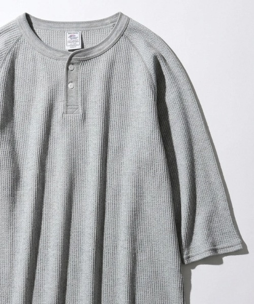 JEMORGAN（ジェーイーモーガン）の「2026AW JEMORGAN/ジェーイーモーガン ワッフル ラグランヘンリーネック7分袖Tシャツ レディース メンズ（Tシャツ/カットソー・メンズ・グレー/アイボリー/カーキ/ブラック/ホワイト/ネイビー/マスタード/ベージュ・S/XL/L/M）」の4枚目の写真