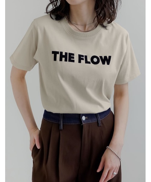 Re:EDIT（リエディ）の「[2026 SUMMER COLLECTION][UVカット][接触冷感]プレーティング天竺フロッキーロゴプリントTシャツ（Tシャツ/カットソー・レディース・ブラック/ホワイト×ブラック/ホワイト×ネイビー/チャコール/ベージュ/レッド・MEDIUM/LARGE）」の20枚目の写真