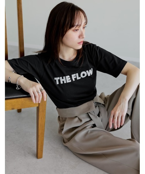 Re:EDIT（リエディ）の「[2026 SUMMER COLLECTION][UVカット][接触冷感]プレーティング天竺フロッキーロゴプリントTシャツ（Tシャツ/カットソー・レディース・ブラック/ホワイト×ブラック/ホワイト×ネイビー/チャコール/ベージュ/レッド・MEDIUM/LARGE）」の11枚目の写真