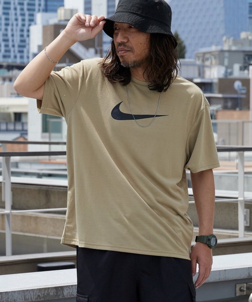 NIKE(ナイキ)の「NIKE/ナイキ メンズスペック半袖ハイドロガード 秋 秋服 2026年秋冬(Tシャツ/カットソー・メンズ・ミント/ベージュ/ホワイト/ブラック・M/L/XL)」の3枚目の写真