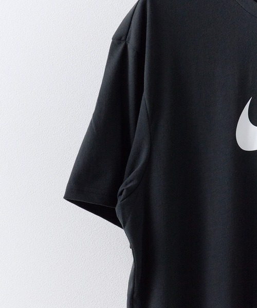 NIKE(ナイキ)の「NIKE/ナイキ メンズスペック半袖ハイドロガード 秋 秋服 2026年秋冬(Tシャツ/カットソー・メンズ・ミント/ベージュ/ホワイト/ブラック・M/L/XL)」の13枚目の写真