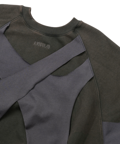 AJOBYAJO（アジョバイアジョ）の「Paneled Washed Sweatshirt [CHARCOAL]（スウェット・メンズ・その他・LARGE/X-LARGE）」の4枚目の写真