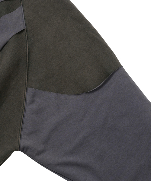 AJOBYAJO（アジョバイアジョ）の「Paneled Washed Sweatshirt [CHARCOAL]（スウェット・メンズ・その他・LARGE/X-LARGE）」の5枚目の写真