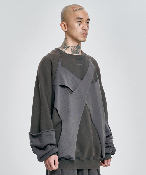 AJOBYAJO（アジョバイアジョ）の「Paneled Washed Sweatshirt [CHARCOAL]（スウェット・メンズ・その他・LARGE/X-LARGE）」の9枚目の写真