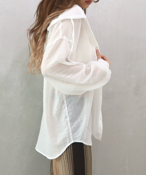 CECIL McBEE(セシルマクビー)の「ボリューム袖フーディーシャツ(シャツ/ブラウス・レディース・オフホワイト/ライトベージュ/ブラック・MEDIUM/LARGE)」の21枚目の写真