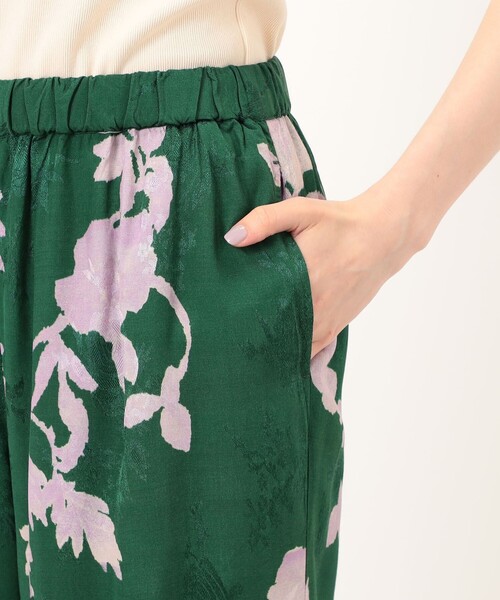 NE QUITTEZ PAS!(ヌキテパ)の「ne Quittez pas Shantoon Jacquard パンツ(その他パンツ・レディース・アイボリー/ダークグリーン・S)」の9枚目の写真