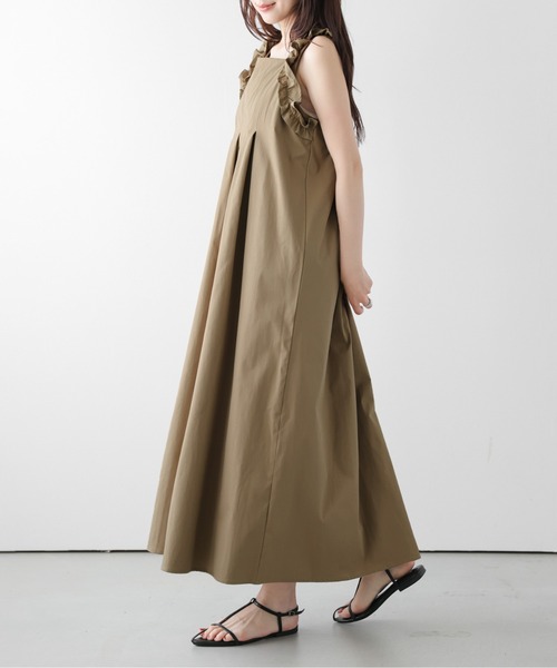 AMELY(エミリー)の「フリル×プリーツワンピース(ワンピース・レディース・ブラック/ライトベージュ/ブラウン・フリー)」の2枚目の写真