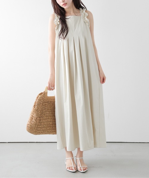 AMELY(エミリー)の「フリル×プリーツワンピース(ワンピース・レディース・ブラック/ライトベージュ/ブラウン・フリー)」の11枚目の写真