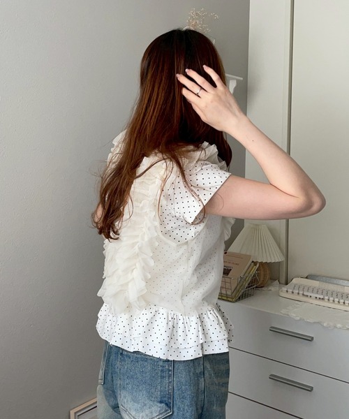 merrylatte(メリーラテ)の「ドット 裾フリル Tシャツ カットソー【NOUA】(Tシャツ/カットソー・レディース・グレー/ホワイト・FREE)」の7枚目の写真