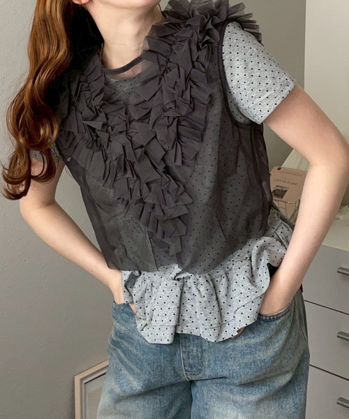 merrylatte(メリーラテ)の「ドット 裾フリル Tシャツ カットソー【NOUA】(Tシャツ/カットソー・レディース・グレー/ホワイト・FREE)」の3枚目の写真