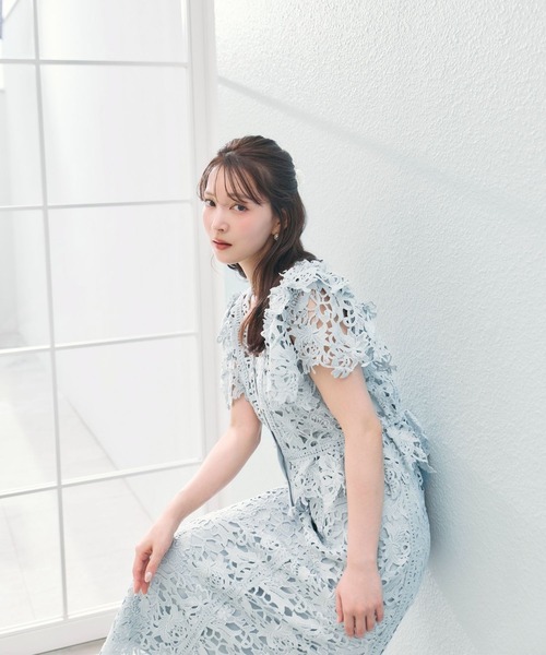 polaura(ポローラ)の「アリュールレースラッフルブラウス(シャツ/ブラウス・レディース・ネイビー/サックスブルー/ブルーグレー/ホワイト/ベージュ・FREE)」の8枚目の写真