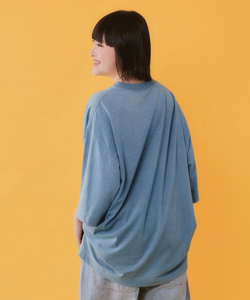 ScoLar Parity(スカラーパリティ)の「362112:ポケットからこぼれウサギ アップリケTシャツ(Tシャツ/カットソー・レディース・サックスブルー/ネイビー/オフホワイト・M)」の7枚目の写真