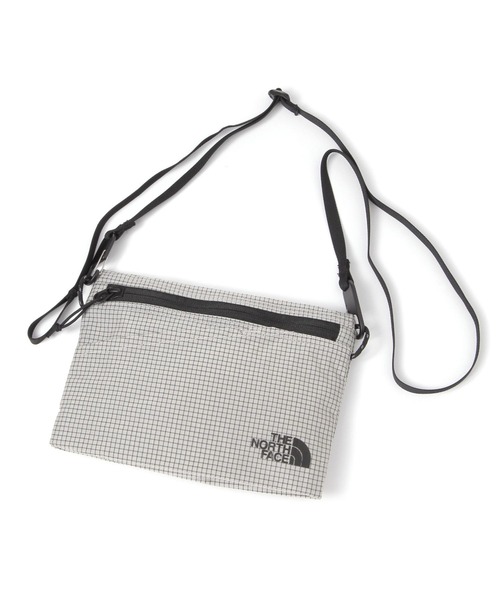 THE NORTH FACE(ザノースフェイス)の「【THE NORTH FACE(ザ・ノース・フェイス)】RAFTER ショルダーポーチ(ハンドバッグ・メンズ・その他1/ブラック・FREE)」の1枚目の写真