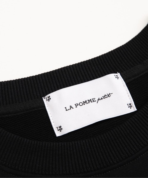 LA POMME petit(ラポミ・プチ)の「LA POMME petit Bow Heels Illustration Sweat(スウェット・レディース・ブラック/ホワイト・FREE)」の5枚目の写真