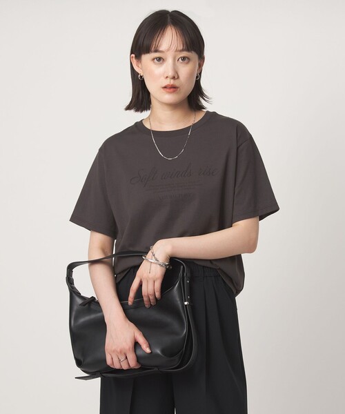 green label relaxing(グリーンレーベルリラクシング)の「グラフィック Tシャツ(Tシャツ/カットソー・レディース・ブラウン/オフホワイト/ダークグレー/その他1・FREE)」の5枚目の写真
