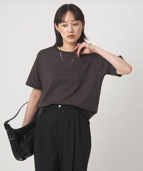 green label relaxing(グリーンレーベルリラクシング)の「グラフィック Tシャツ(Tシャツ/カットソー・レディース・ブラウン/オフホワイト/ダークグレー/その他1・FREE)」の6枚目の写真