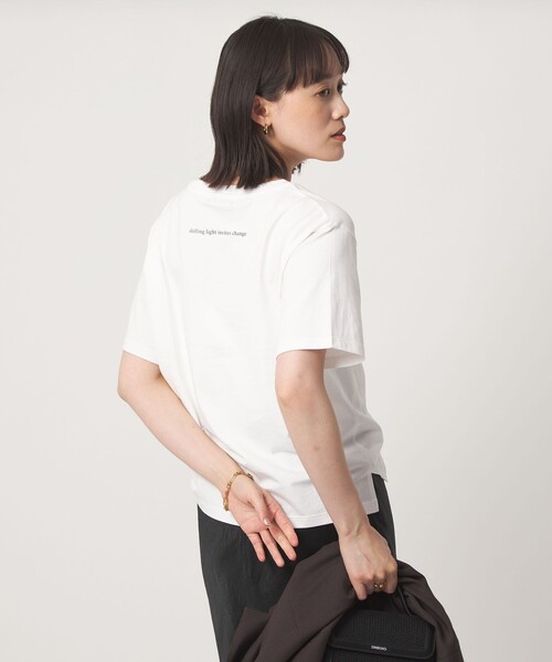 green label relaxing(グリーンレーベルリラクシング)の「グラフィック Tシャツ(Tシャツ/カットソー・レディース・ブラウン/オフホワイト/ダークグレー/その他1・FREE)」の11枚目の写真