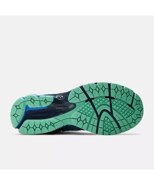 NEW BALANCE(ニューバランス)の「New Balance 1906F(ニューバランス ナインティーンオーシックス エフ)(スニーカー・メンズ・ブルー系・26.5cm/26cm/25.5cm/25cm/30cm/29cm/28.5cm/28cm/27.5cm/27cm)」の4枚目の写真
