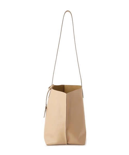 ADAM ET ROPE'(アダムエロペ)の「【PFT】Crepe Large Bag(ショルダーバッグ・レディース・ブラウン/ブラック/ベージュ・FREE)」の22枚目の写真