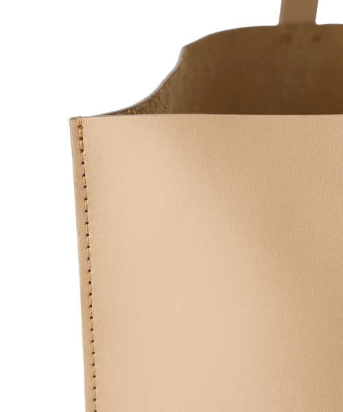 ADAM ET ROPE'(アダムエロペ)の「【PFT】Crepe Large Bag(ショルダーバッグ・レディース・ブラウン/ブラック/ベージュ・FREE)」の13枚目の写真