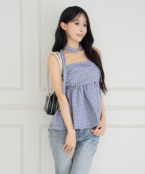 ALLuRing ChaRm(アリュリングチャーム)の「【首紐付き】Checkered Shirred Peplum / チェックシャーリングペプラム(チューブトップ・レディース・ネイビー/ブラック/ライトブルー・FREE)」の10枚目の写真