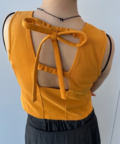 Ameri(アメリ)の「MEDI SWEET BACK STYLE CUP TOP(タンクトップ・レディース・ホワイト/ブラック/オレンジ・MEDIUM/SMALL)」の3枚目の写真