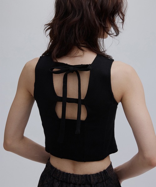 Ameri(アメリ)の「MEDI SWEET BACK STYLE CUP TOP(タンクトップ・レディース・ホワイト/ブラック/オレンジ・MEDIUM/SMALL)」の1枚目の写真