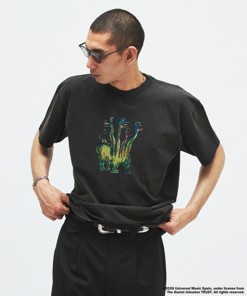 DANIEL JOHNSTON(ダニエルジョンストン)の「DANIEL JOHNSTON / ダニエル・ジョンストン 別注 プリント Tシャツ(Tシャツ/カットソー・メンズ・ホワイト/ブラック/ネイビー/ブラック系その他/ピンク系その他/イエロー・MEDIUM/LARGE)」の17枚目の写真
