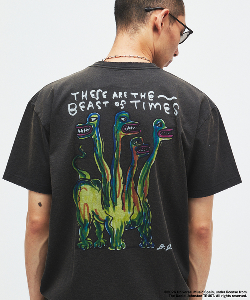 DANIEL JOHNSTON(ダニエルジョンストン)の「DANIEL JOHNSTON / ダニエル・ジョンストン 別注 プリント Tシャツ(Tシャツ/カットソー・メンズ・ホワイト/ブラック/ネイビー/ブラック系その他/ピンク系その他/イエロー・MEDIUM/LARGE)」の22枚目の写真