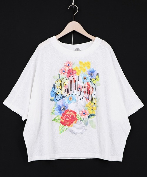 ScoLar(スカラー)の「162755:花ネコ柄 ローズジャガードプルオーバー(Tシャツ/カットソー・レディース・チャコールグレー/ブルー/オフホワイト・M)」の1枚目の写真
