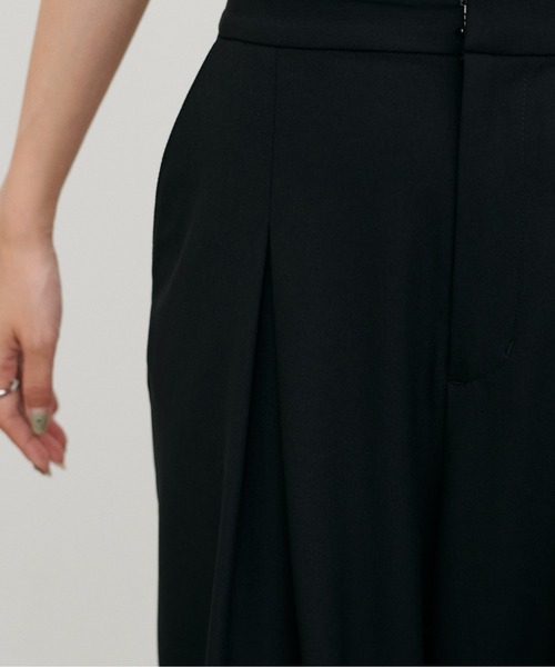 LARUTA（ラルータ）の「【LARUTA】［接触冷感・UVカット］BOXタックワイドパンツ（スラックス・レディース・ブラック/ブラウン/アイボリー/グレイッシュベージュ・MEDIUM/LARGE）」の10枚目の写真