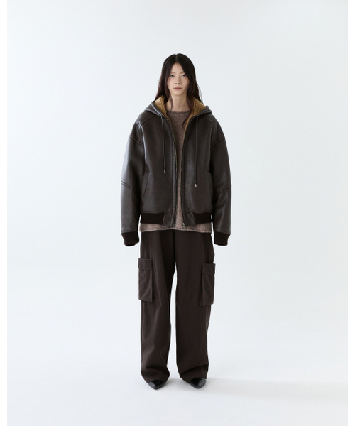 THEENDQUESTION(ジエンドクエスチョン)の「Hooded shearling jumper / BROWN(ライダースジャケット・レディース・その他・1/2)」の3枚目の写真