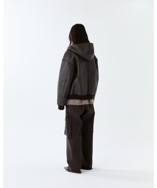 THEENDQUESTION(ジエンドクエスチョン)の「Hooded shearling jumper / BROWN(ライダースジャケット・レディース・その他・1/2)」の4枚目の写真