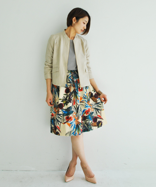 IEDIT（イディット）の「鮮やかな色遣いが印象的なボタニカル柄プリントのほめられふんわりスカート 　　　（スカート・レディース・カラフル・SMALL/MEDIUM/LARGE）」の9枚目の写真