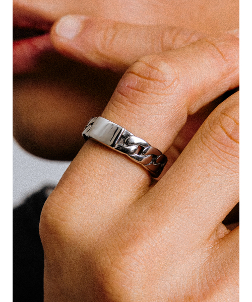 SCALETTOBLACK(スカーレットブラック)の「URM004 Rough Chain Ring(リング・レディース・その他・7h/8h/9h)」の1枚目の写真