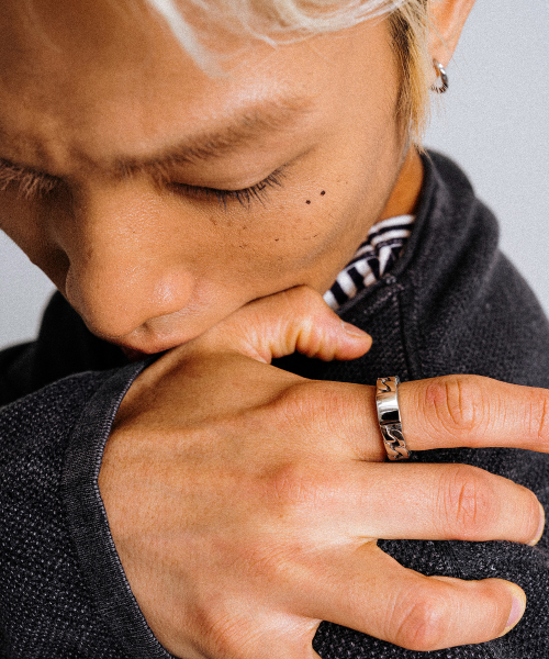 SCALETTOBLACK(スカーレットブラック)の「URM004 Rough Chain Ring(リング・レディース・その他・7h/8h/9h)」の2枚目の写真