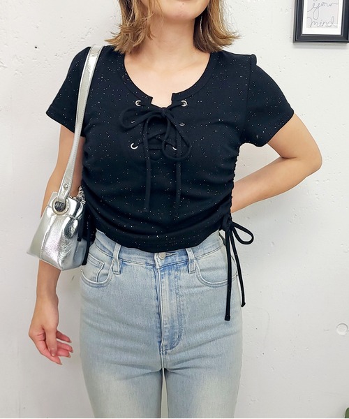 FUN(ファン)の「ラメレースアップカットソー(Tシャツ/カットソー・レディース・その他/チャコールグレー/ブラック・FREE)」の2枚目の写真