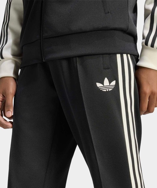 adidas(アディダス)の「ユベントス トリノ OG トラックパンツ / アディダス adidas(その他パンツ・メンズ・ブラック・XXX-LARGE/XX-LARGE/X-LARGE/LARGE/MEDIUM/SMALL)」の4枚目の写真