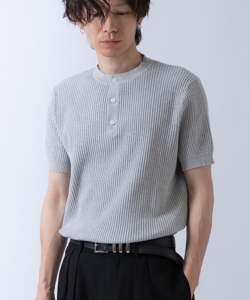 Crownor(クラウノアー)の「ヘンリーネック リブニット 半袖 Tシャツ(ニット/セーター・メンズ・ブラック/グレー/ホワイト・LARGE/MEDIUM)」の9枚目の写真